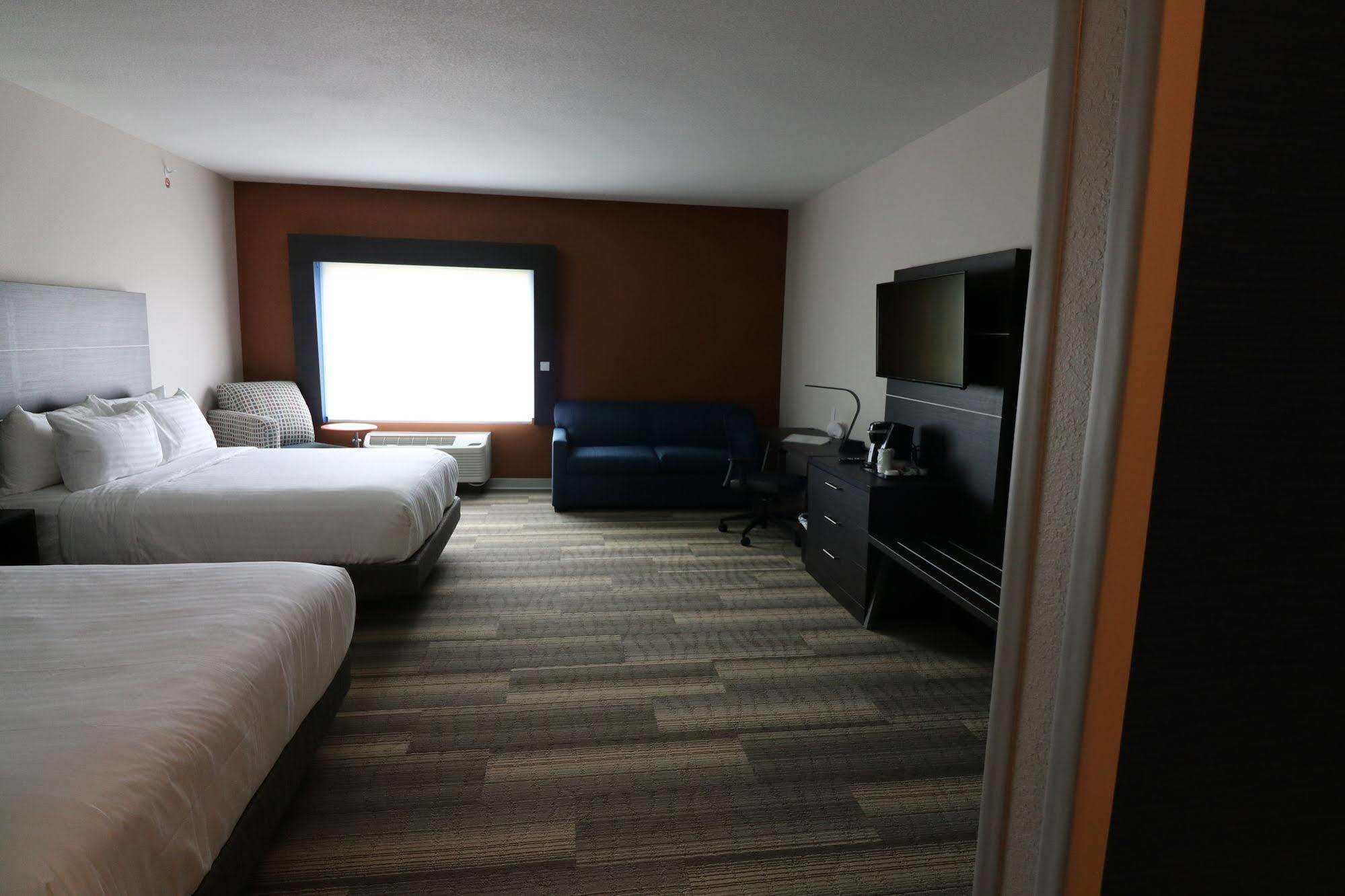 Holiday Inn Express & Suites - Coffeyville By Ihg Exteriér fotografie